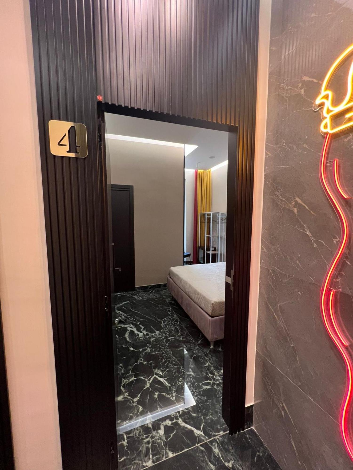 Lucignoloroom Stazione Centrale Napoli Exteriör bild