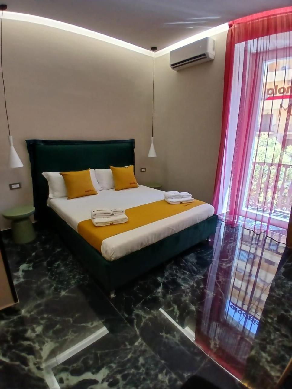 Lucignoloroom Stazione Centrale Napoli Exteriör bild