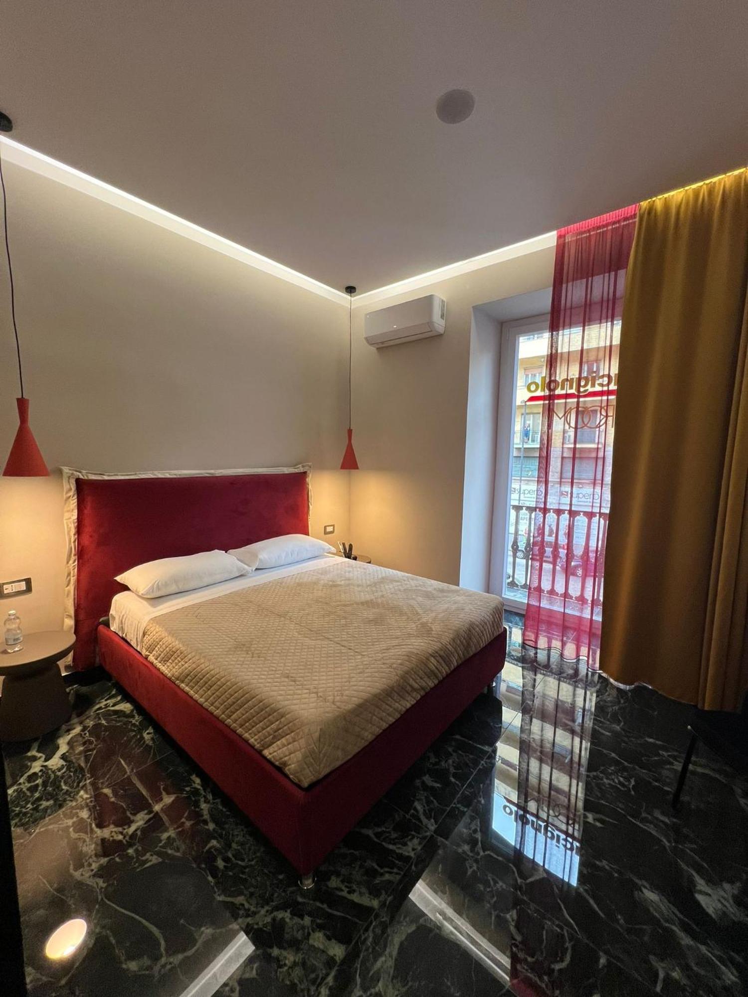 Lucignoloroom Stazione Centrale Napoli Exteriör bild