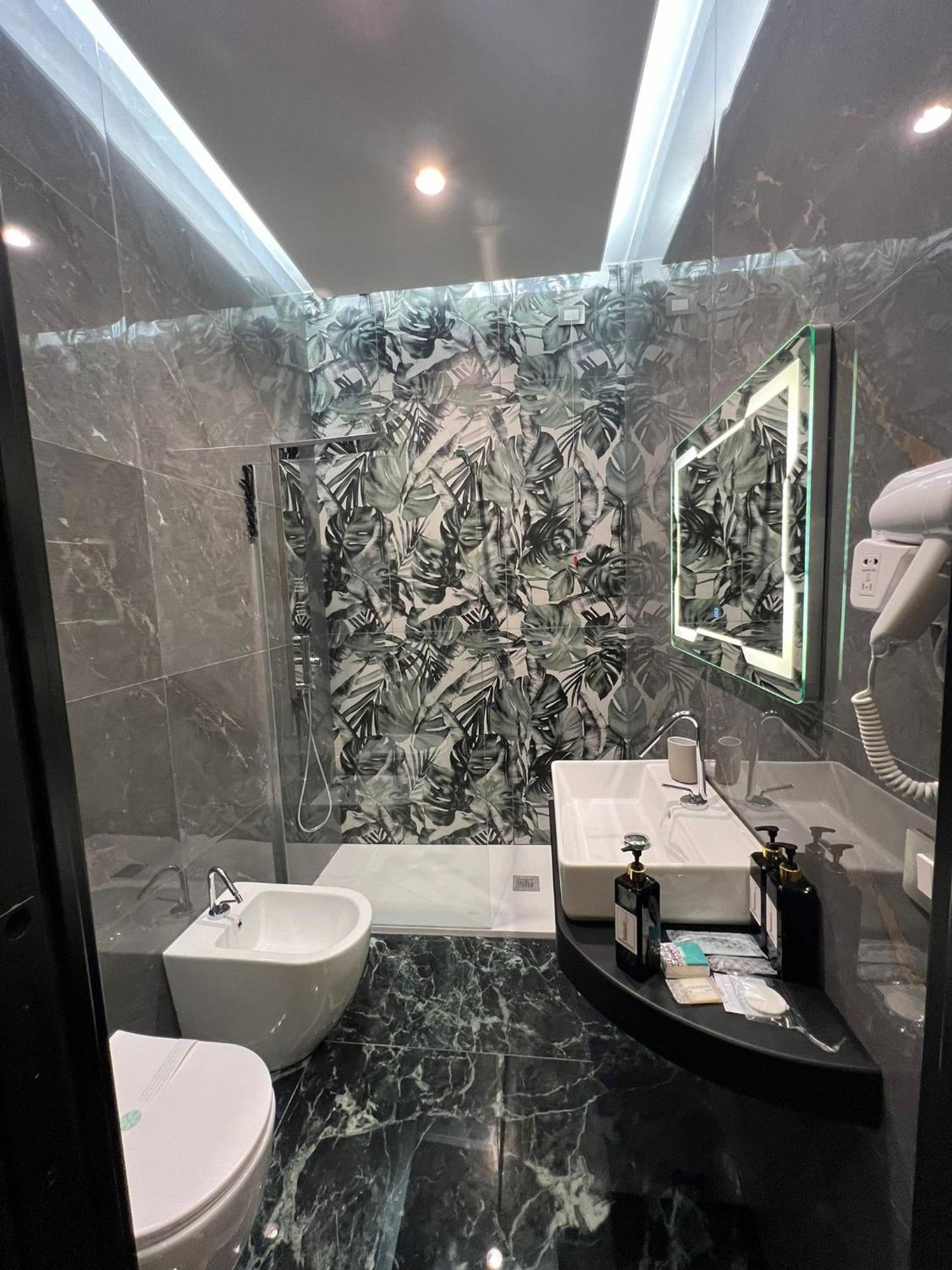 Lucignoloroom Stazione Centrale Napoli Exteriör bild