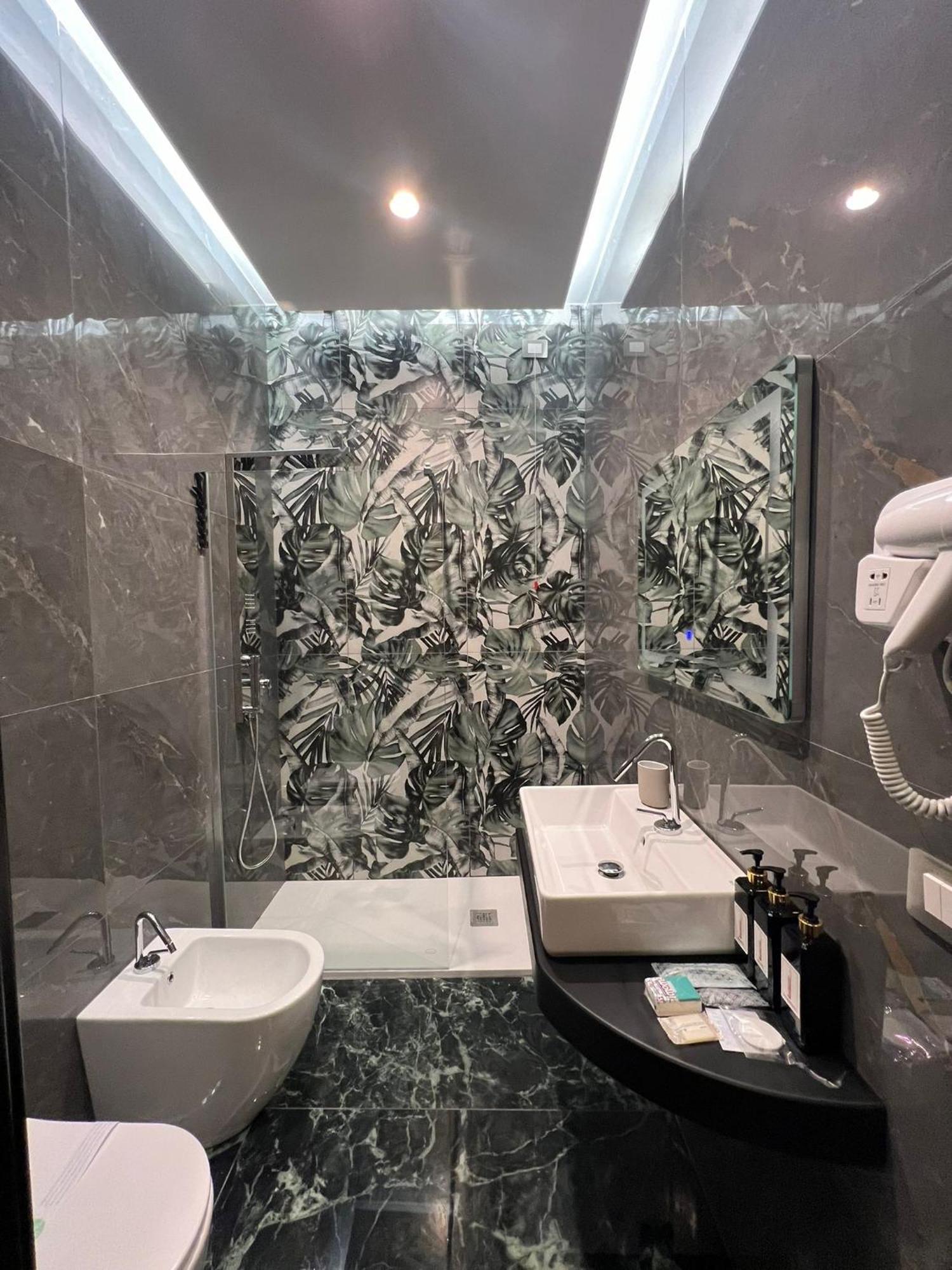 Lucignoloroom Stazione Centrale Napoli Exteriör bild